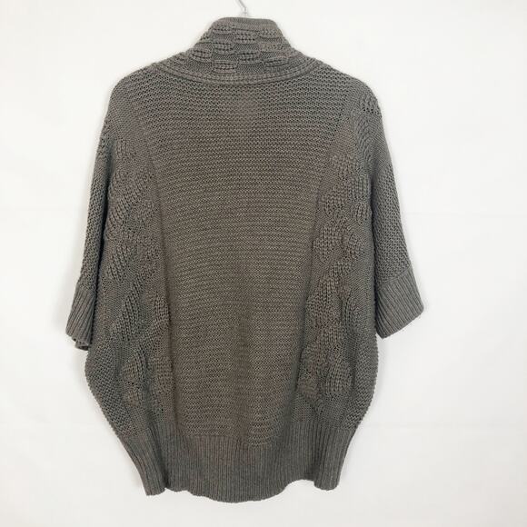 The Limited Short Sleeve Knit Oversize Chunky Sweater - Picture 6 of 12